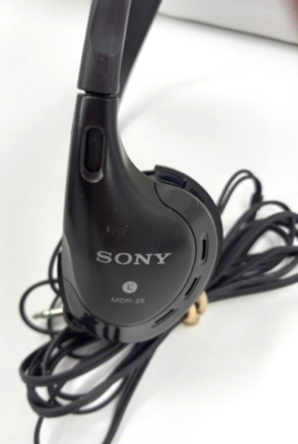 Vintage Sony Walkman WM-FX301 Auto Reverse Cassette Player AM/FM