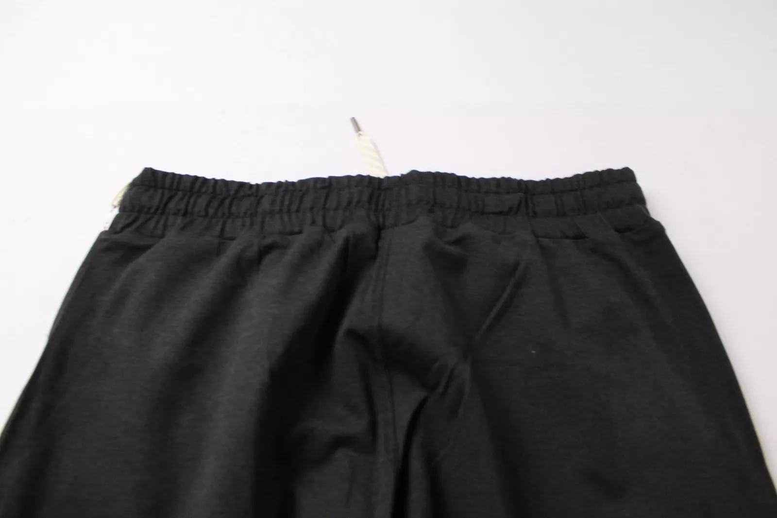 vuori mid rise dreamknit performance sweatpants