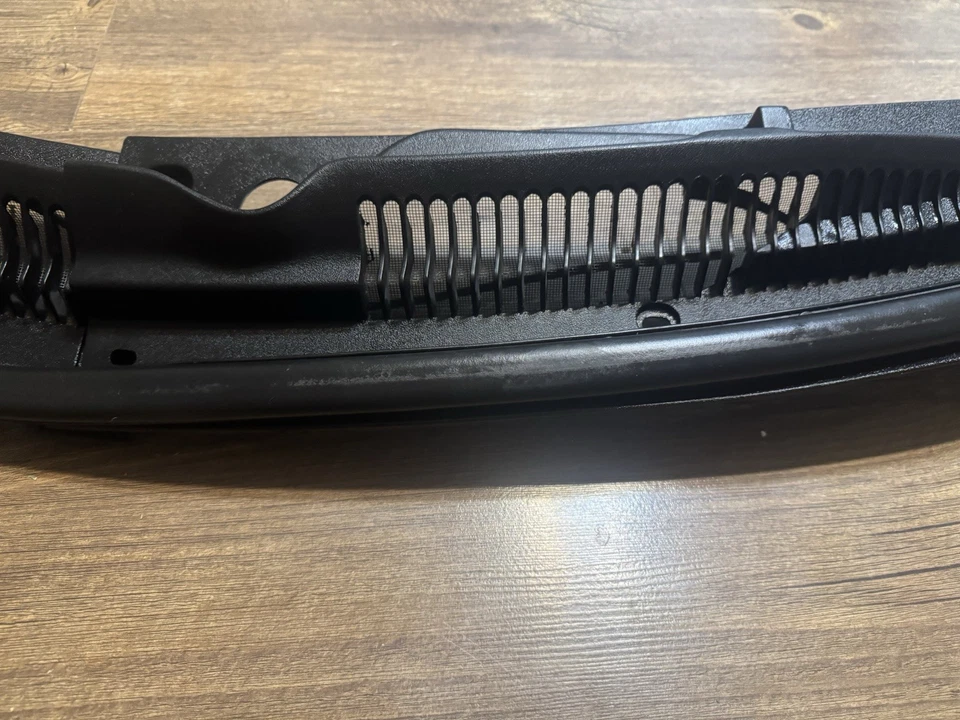 93-02 Chevy Camaro Pontiac Firebird Limpiaparabrisas Cubierta OEM GM ¡BONITO! Foto 4 de 4