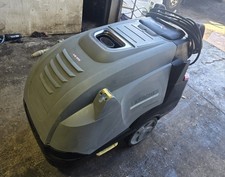 Karcher HDS 7/10 hot/cold/steam/diesel industrial pressure washer jet wash 240V