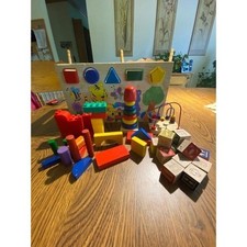 Wooden Toy Box wi. Abacus on 1 Side