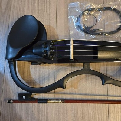 Yamaha Sv-120 Electric Silent Violin With Carrying Case