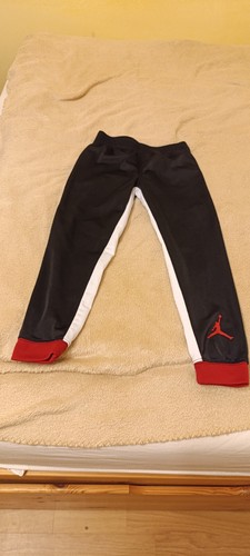 Jordan black tracksuit boys size 5-6y - Picture 11 of 16