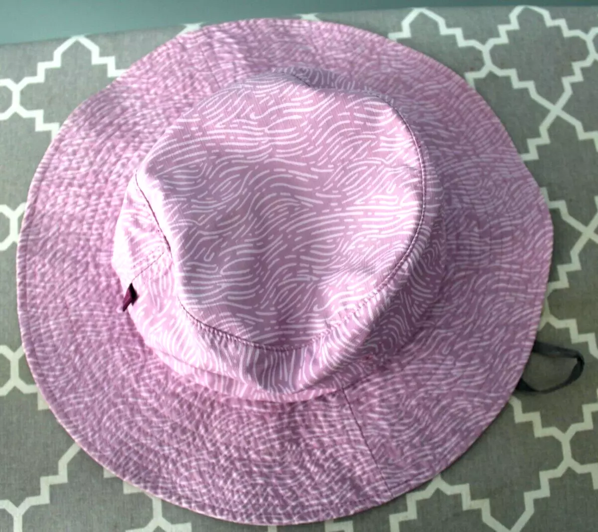 outdoor-research vented nylon strap floppy bucket 