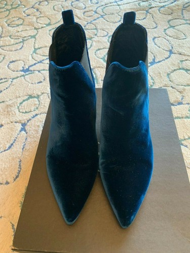 J.Cew Kitten Heel Boots in Velvet 