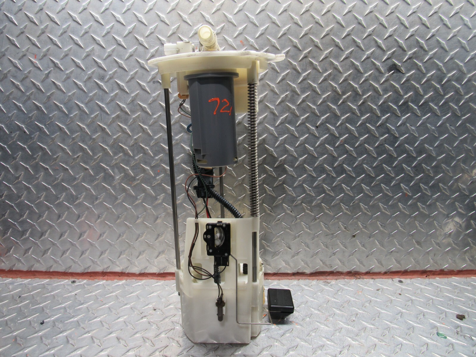 0715 NISSAN ARMADA FUEL PUMP 4DR 5.6L W/FLEX FUEL FFV81270333 eBay