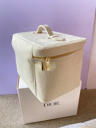 Dior Beaute Vanity Case Cosmetic Bag Makeup Bag Eye Mask Masks Hair Scrunchies - Zdjęcie 14 z 18
