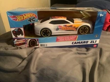 Hot Wheels RC White ZL1 Camaro Vehicle Full-Function Remote Control Car 2.4 GHz