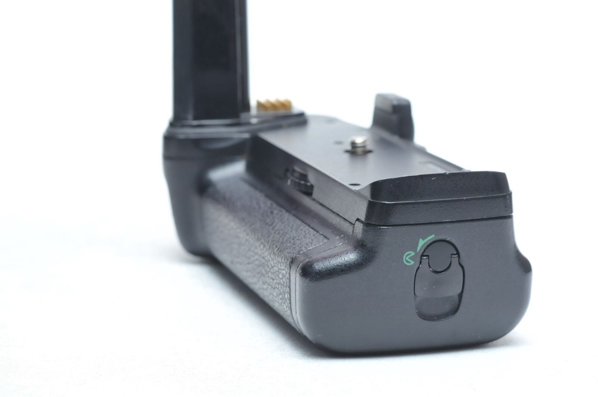 Nikon MB-40 Power Battery Grip MB40 W/BL-3 Battery Cover | eBay Nikon MB-40 Power Battery Grip MB40 W/BL-3 Battery Cover | eBay