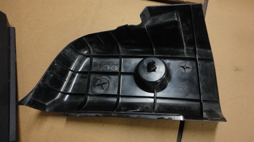BMW E36 COUPE PAIR TAIL LIGHT INTERIOR TRIM COVERS 51478119235-236- C1R2S4B1 - Picture 3 of 10