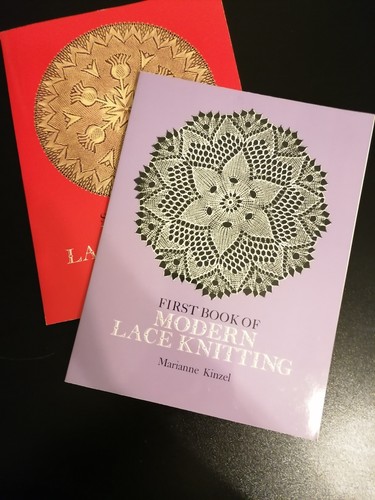 FIRST SECOND BOOK OF MODERN LACE KNITTING, 2 Handarbeitsbücher, Kunststricken
