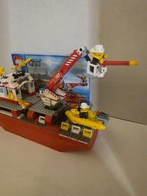 Lego 7207 City Fire Fire Boat Ship Retired 100% Complete Pre-owned No Box