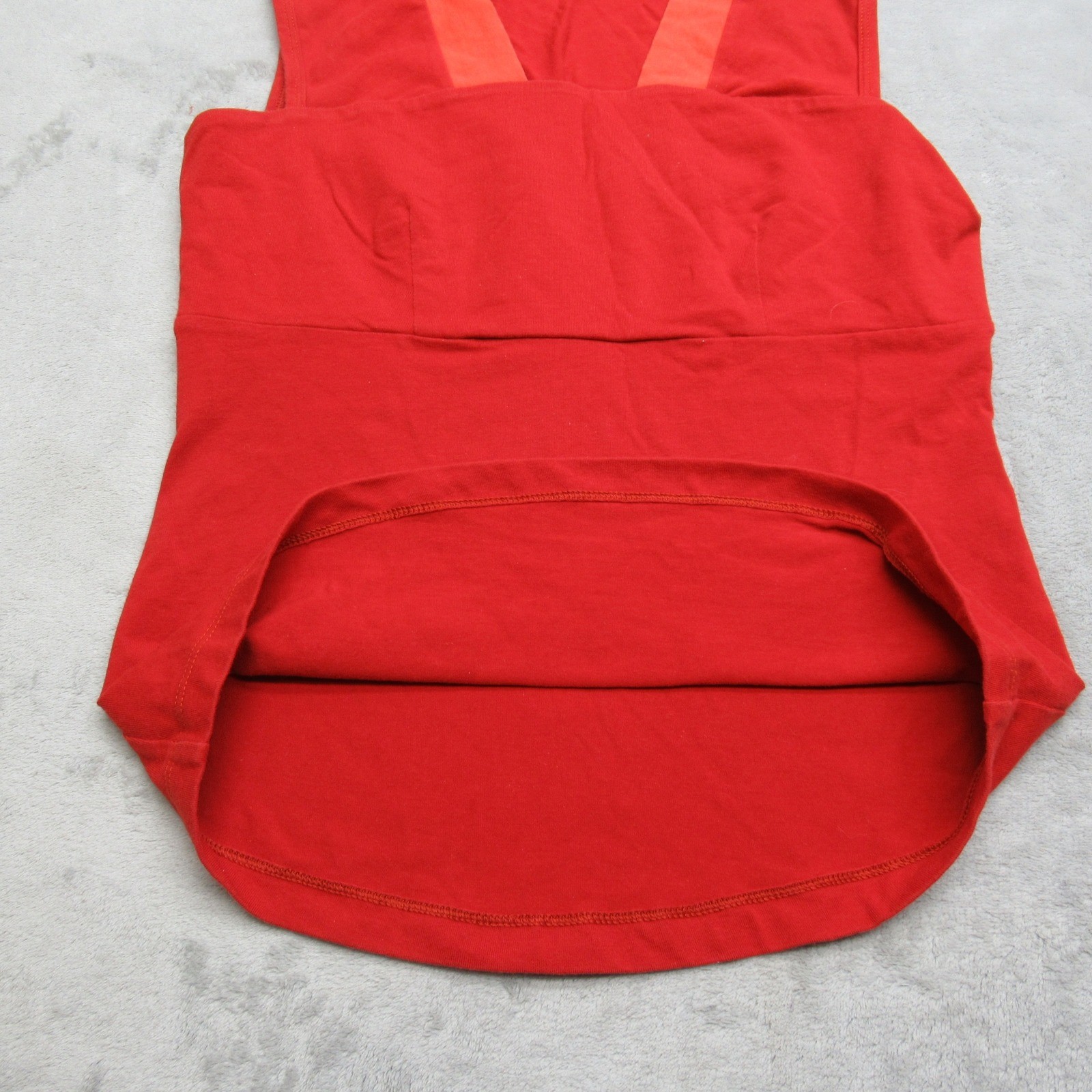Arcteryx Top Womens XS Red V Neck Athletic Tank Embroidered Sleeveless  Outdoor thumbnail 4