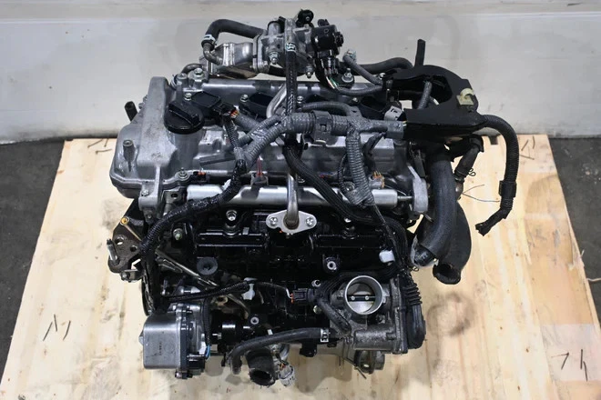Toyota Prius C 2012-2018 motor híbrido 1,5 L JDM 1NZ-FXE motor de 4 cilindros Foto 2 de 4