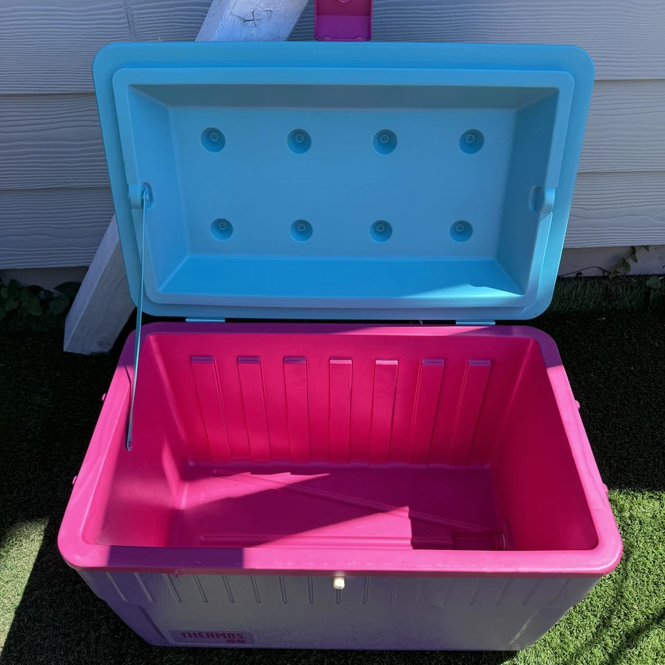 Termo verde azulado vintage años 90 55 cuartos enfriador modelo 7755 hecho en EE. UU. cofre de hielo para camping Foto 3 de 4