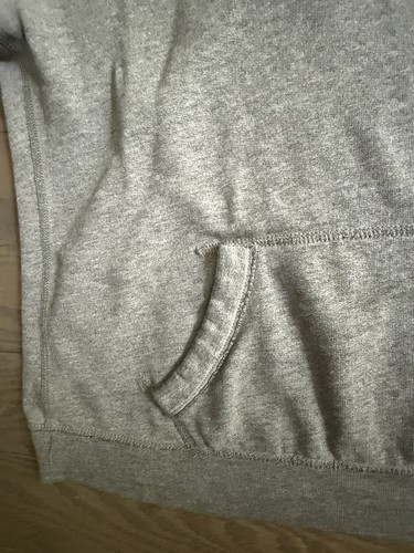 Hollister Hoodie Size medium Juniors Long Sleeve Pullover Gray Pink Sewn Logo - Picture 8 of 10