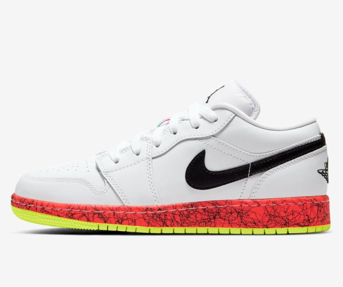 Air Jordan 1 Low GS - 4.5Y - CV9548-100 White Black Crimson Air Jordan 1 Low GS - 4.5Y - CV9548-100 White Black Crimson