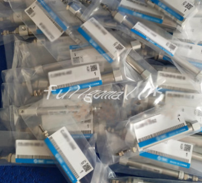 1PCS NEW for SMC Mini cylinder CDJ2B10-30Z-B