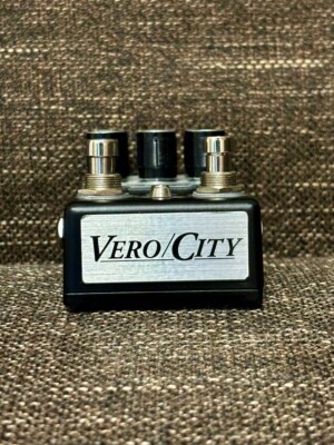 ギター VeroCity Effects Pedals Rev.F-B2 VeroCity Effects Pedals Rev.F-B2 work perfect w/accessories