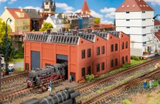 Faller 222096 N scale Kit of a Engine repair shed - NEW