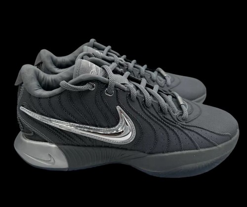 Größe 10,5 - Nike LeBron 21 Resilience