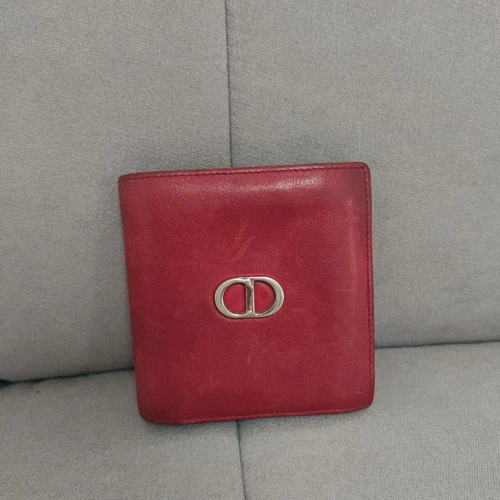 Portefeuille triple pli Christian Dior en cuir rouge