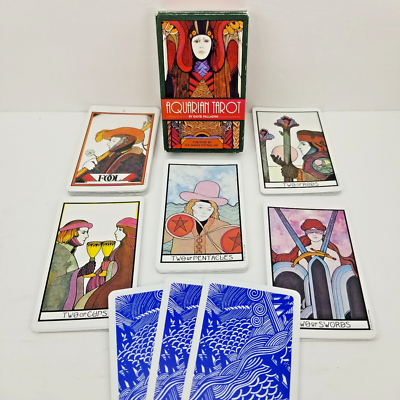 Aquarian tarot アクエリアンタロット:ヴィンテージ アクエリアン・タロット 缶入り Aquarian Tarot in a Tin