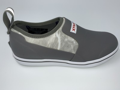 non slip deck shoes
