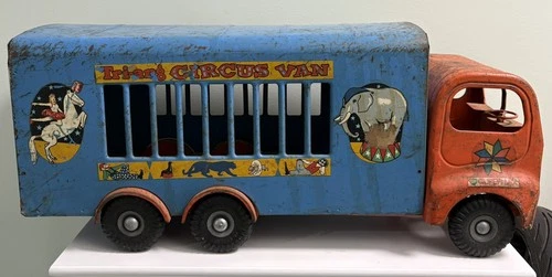New ListingTri-ang Circus Van Tin Toy Truck w/ Animal Figures Display Set UK Pressed Steel