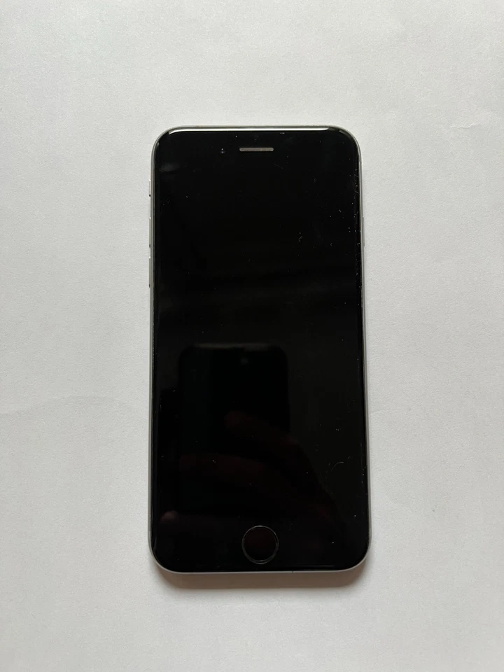 Apple iPhone 6s · 128GB, photo 1 of 5