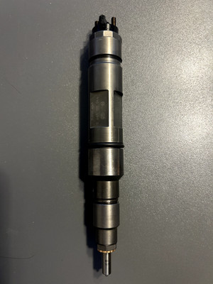 NEW BOSCH 0 445 120 044 Diesel Fuel Injector