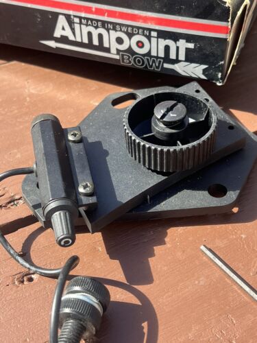 Aimpoint Red Dot Bow Archery Electronic Red Dot Sight W/Mount Made Sweden - Picture 5 of 11
