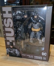 Batman Authentic MAFEX No 126 Hush Black Version Action Figure  MIB