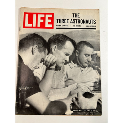 LIFE Magazine February 3 1967 Apollo Space Chaffee White Grissom NASA Vintage
