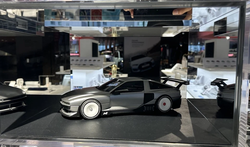 Hyundai N Vision 74 1:18 Diecast - Image 2 of 4