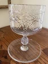 CIGARETTE SERVER BEAUTIFUL ETCHED CRYSTAL FR TABLE SERVICE