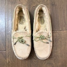 UGG Dakota Moccasin Slippers Womens Size 8 Beige Shearling Lined Green
