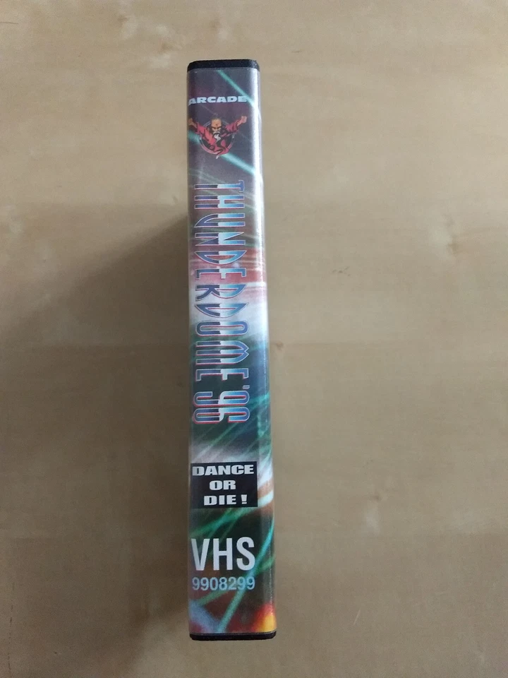 Thunderdome '96 - Dance Or Die!  VHS 1996 ID&T Hardcore Techno Gabber Rave - Bild 2 von 4