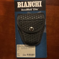 Bianchi Model 7900 Covered Handcuff Case Size 1 Hidden Snap Basket Weave 22065