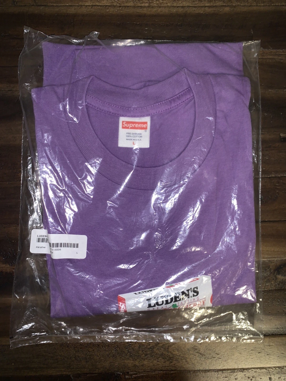 T shirt Supreme Ludens taille grand violet. TOUT NEUF ! FW18