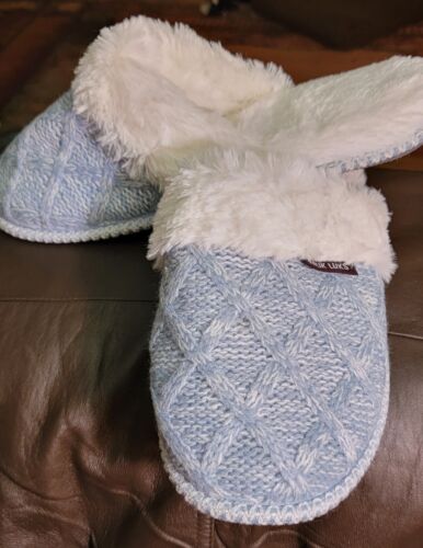 Womens Muk Luks Fuzzy Blue Slippers Size XL 11-12 - Picture 1 of 8