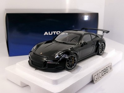 AUTOart 1:18 scale Porsche 911 GT3 RS 2015(991) Black/Silver