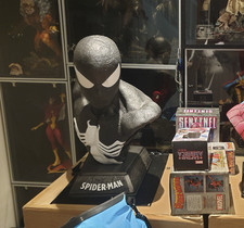 Lebensgroße Spider-Man Symbionten Büste Statue