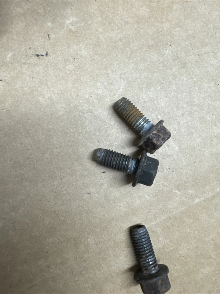 2005 2006 2007 SUBARU LEGACY delantero OEM 05 06 07 bloqueo capó pestillo montaje cable B106 Foto 3 de 4