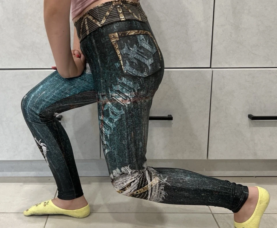 Dynamite Brazil Women’s Leggings Stretch Pull On Size P XS - Image 4 of 4