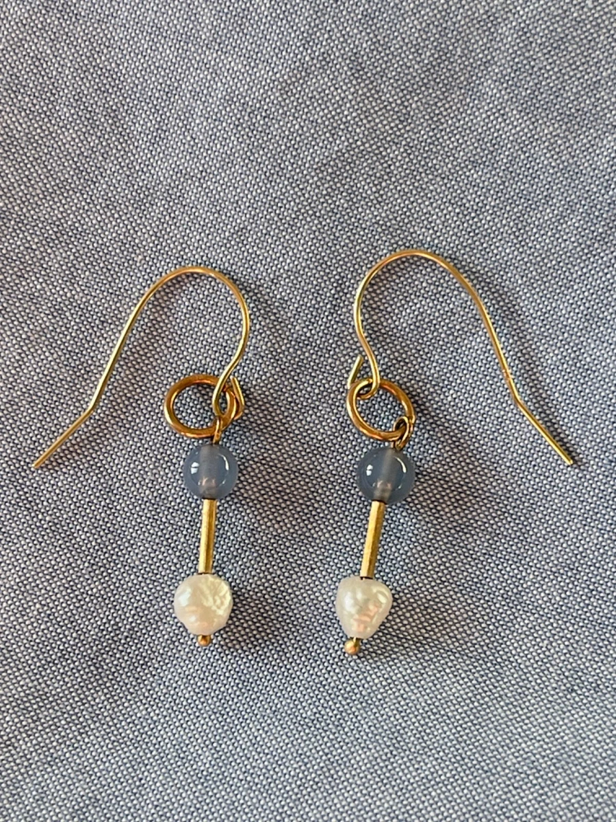 9ct gold earrings ~ Blue Agate and Freshwater pearls.