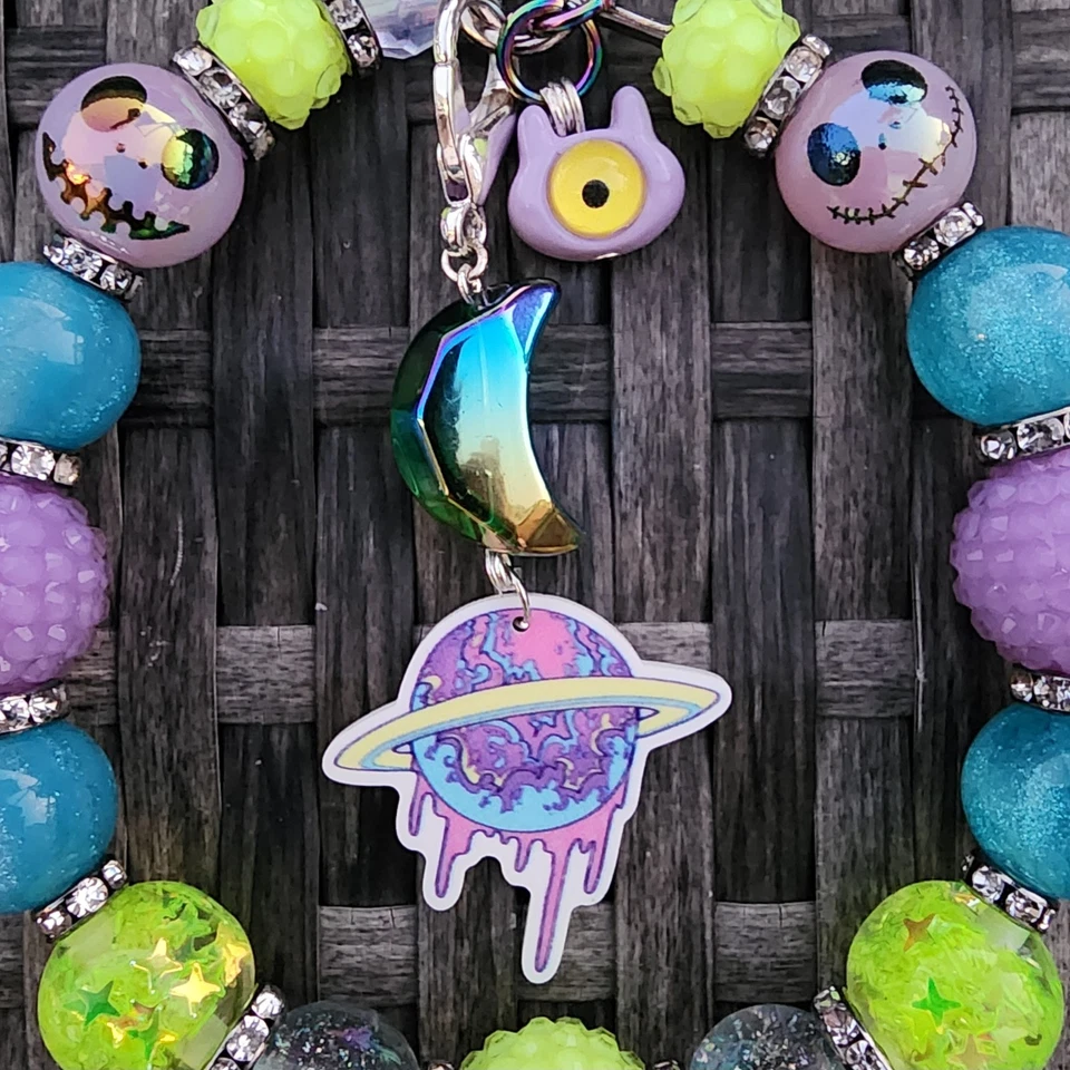 Llavero de Halloween, dije de bolso, dije de cartera, clip de bolso, dije de teléfono - galaxia de neón Foto 4 de 4