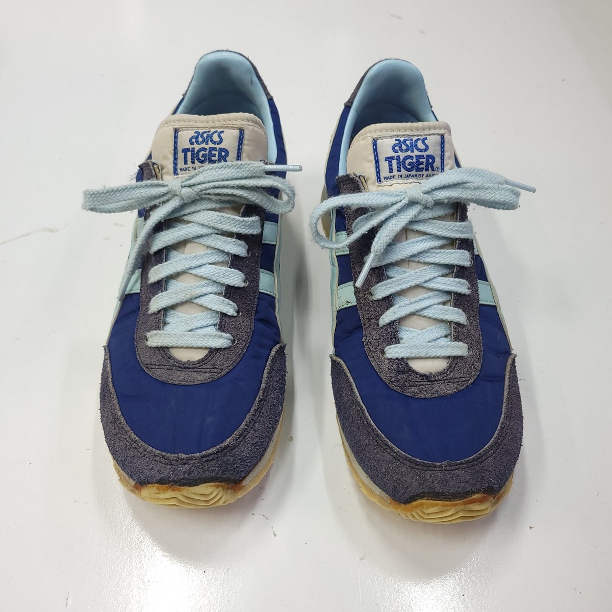 ASICS Tiger, vintage running shoes, baby blue, navy gray