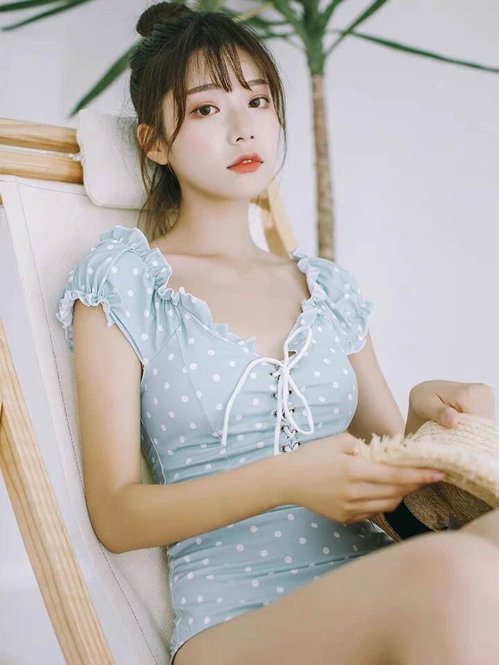 Lindo traje de baño para mujer azul pálido a lunares japonés coreano de una pieza hawaiano Foto 3 de 4