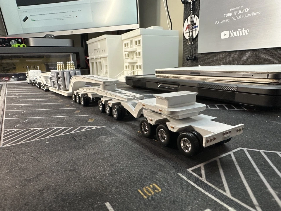 1/64 For DCP Trucks 15 Axle custom made Heavy Haul trailer and Transformer Load - Image 2 of 4